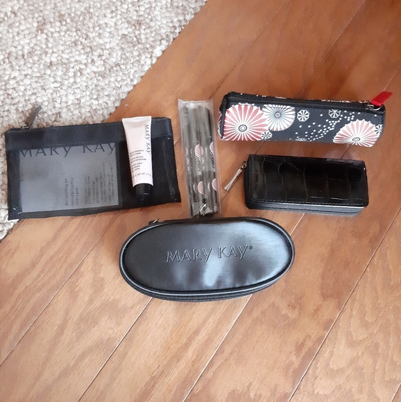 Mary Kay Gift Set